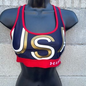 Gym bra for women size Medium not new but in great conduction red navy blue USA.